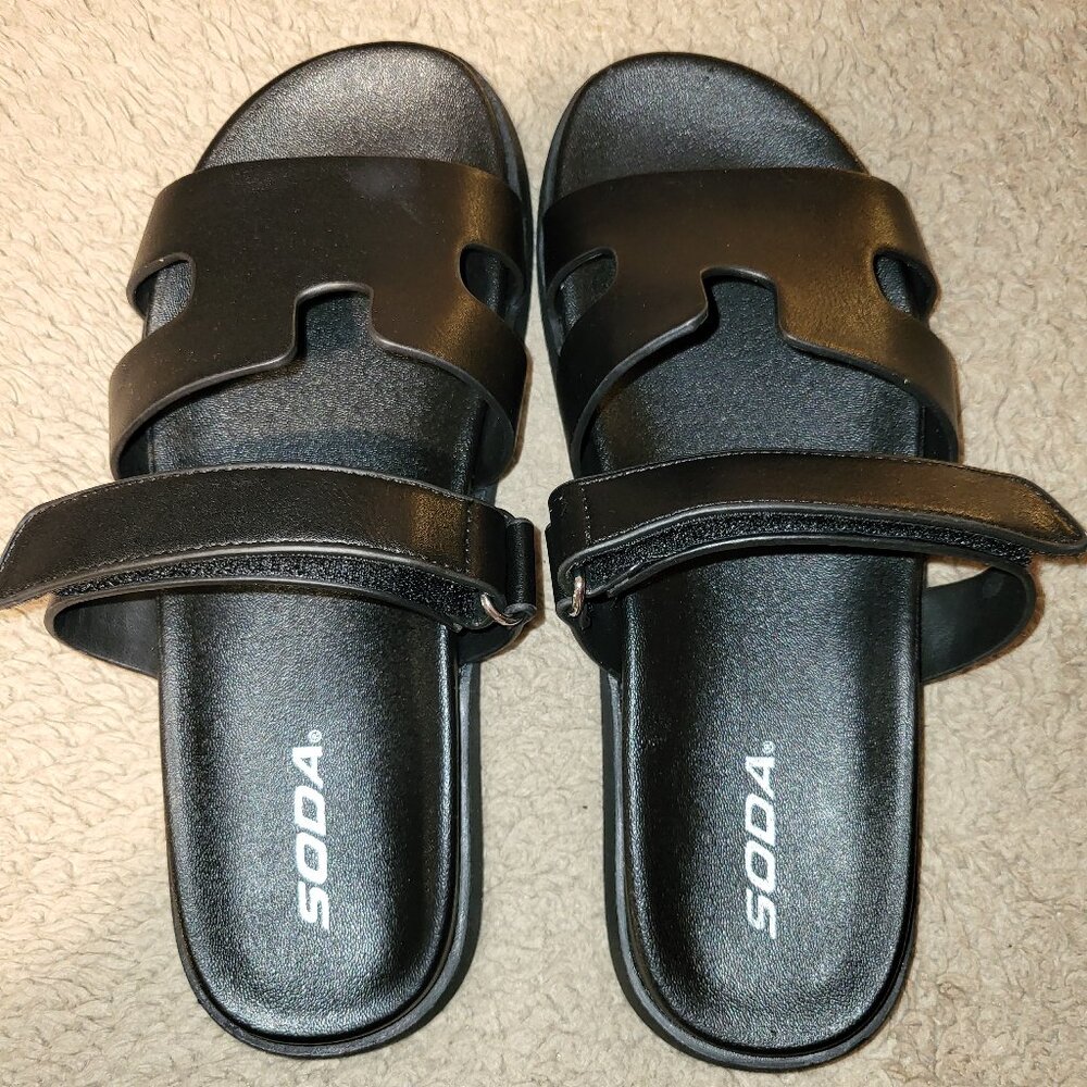 Ladies Soda Bianca Slides Black Size 8.5M New